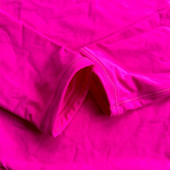 NWT SKIMS Fits Everybody Long Sleeve Crew Neck Bodysuit in Fuchsia Size XS - Picture 5 of 6